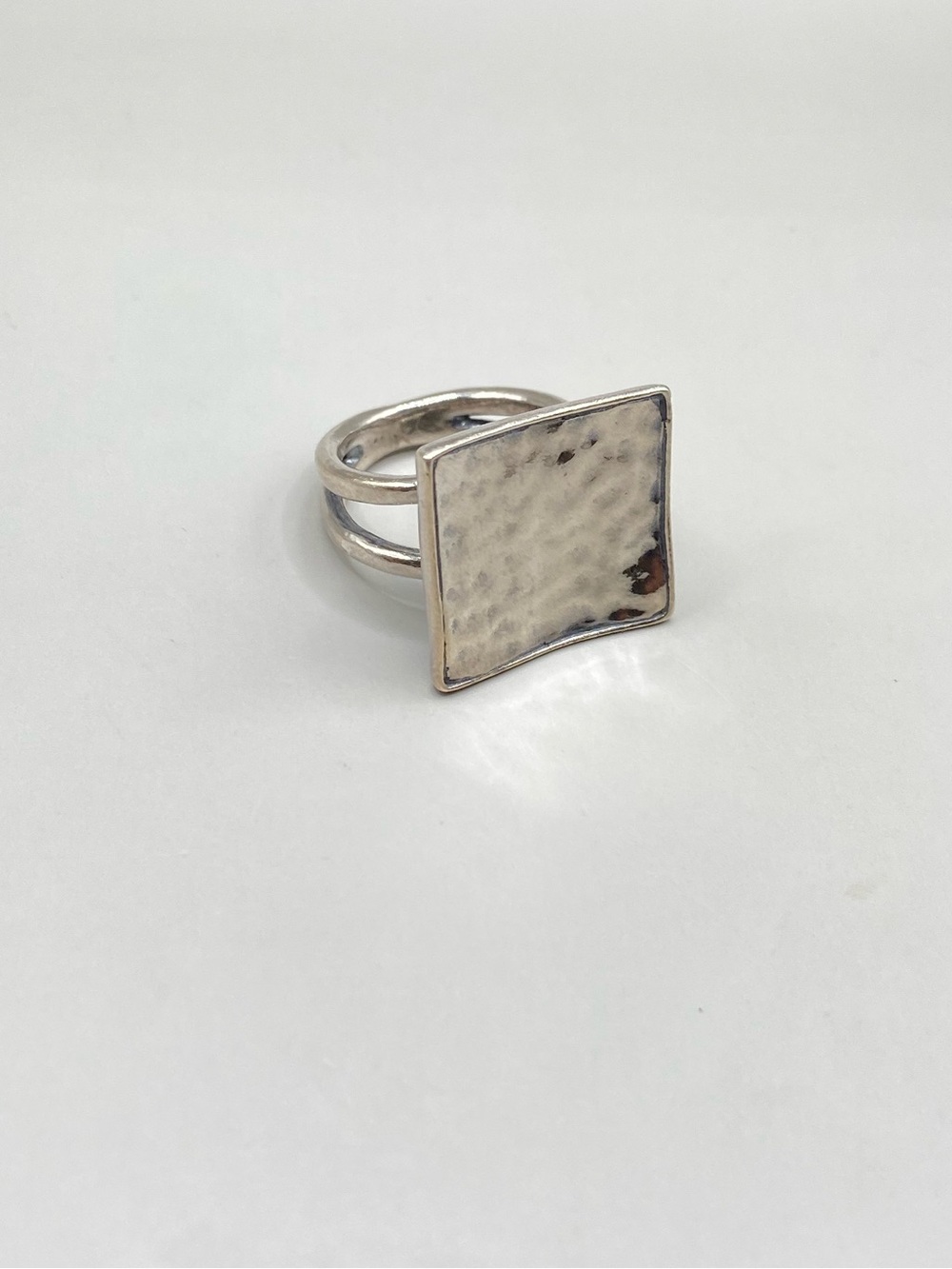 Silpada Hammered Silver Square Ring - Picture 3 of 9